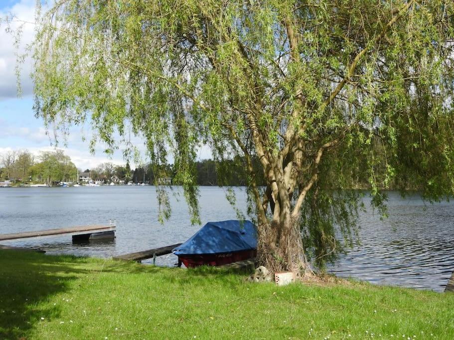 Dachwohnung Mit Wasserblick Und Eigenem Bootssteg Berlin Exterior foto